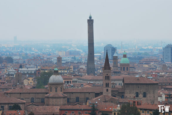 Bologna dal sagrato di San Michele in Bosco
