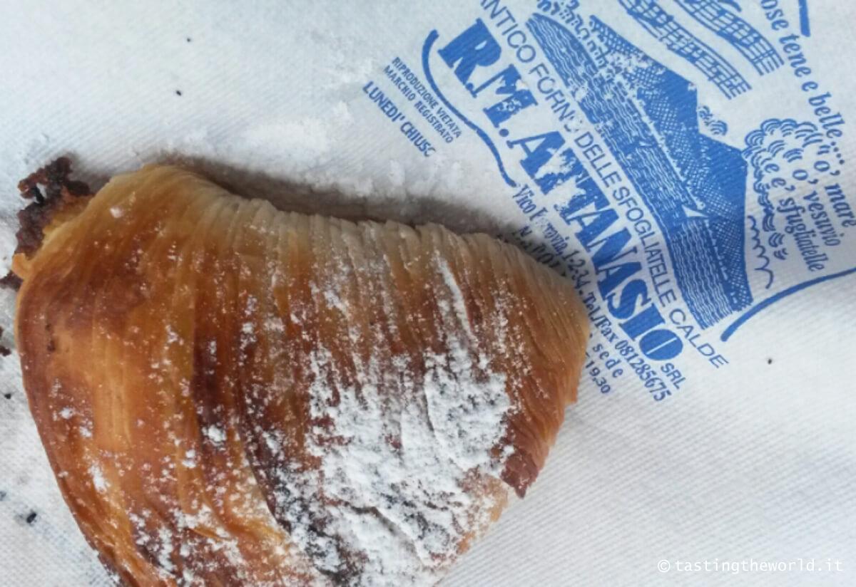 Sfogliatella napoletana riccia