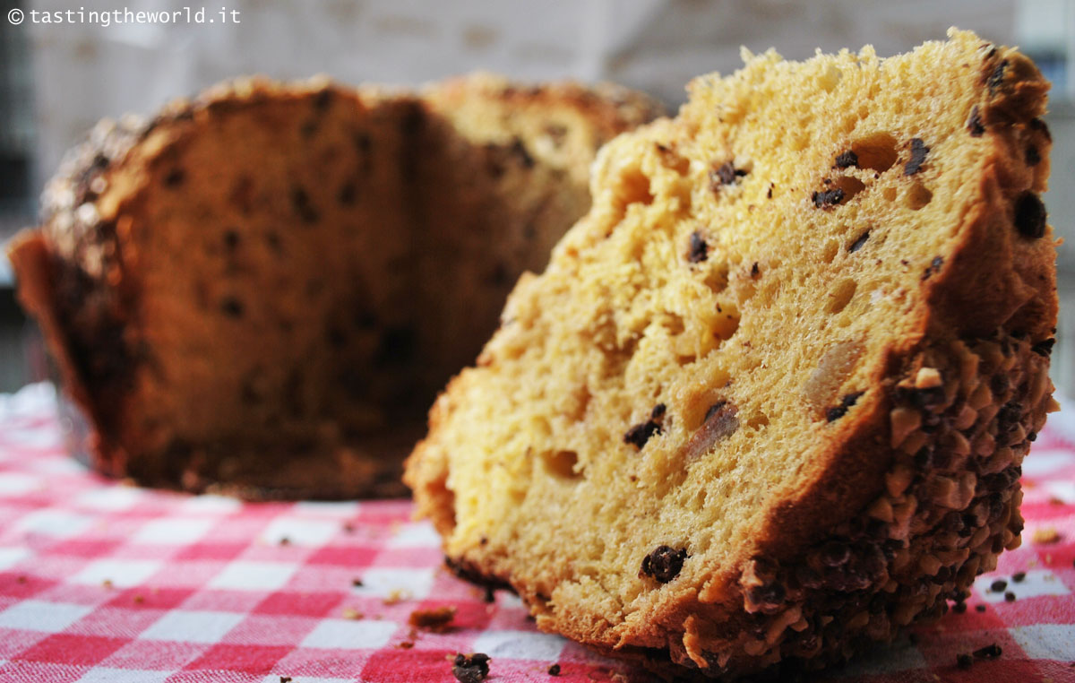 Milano e la tradizione di mangiare panettone avanzato a San Biagio