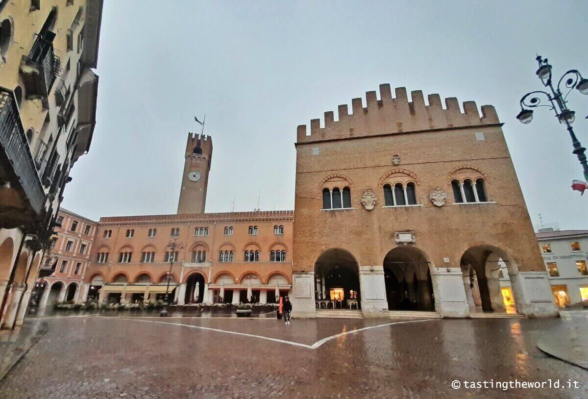 Piazza dei Signori e Palazzo del Trecento - Treviso
