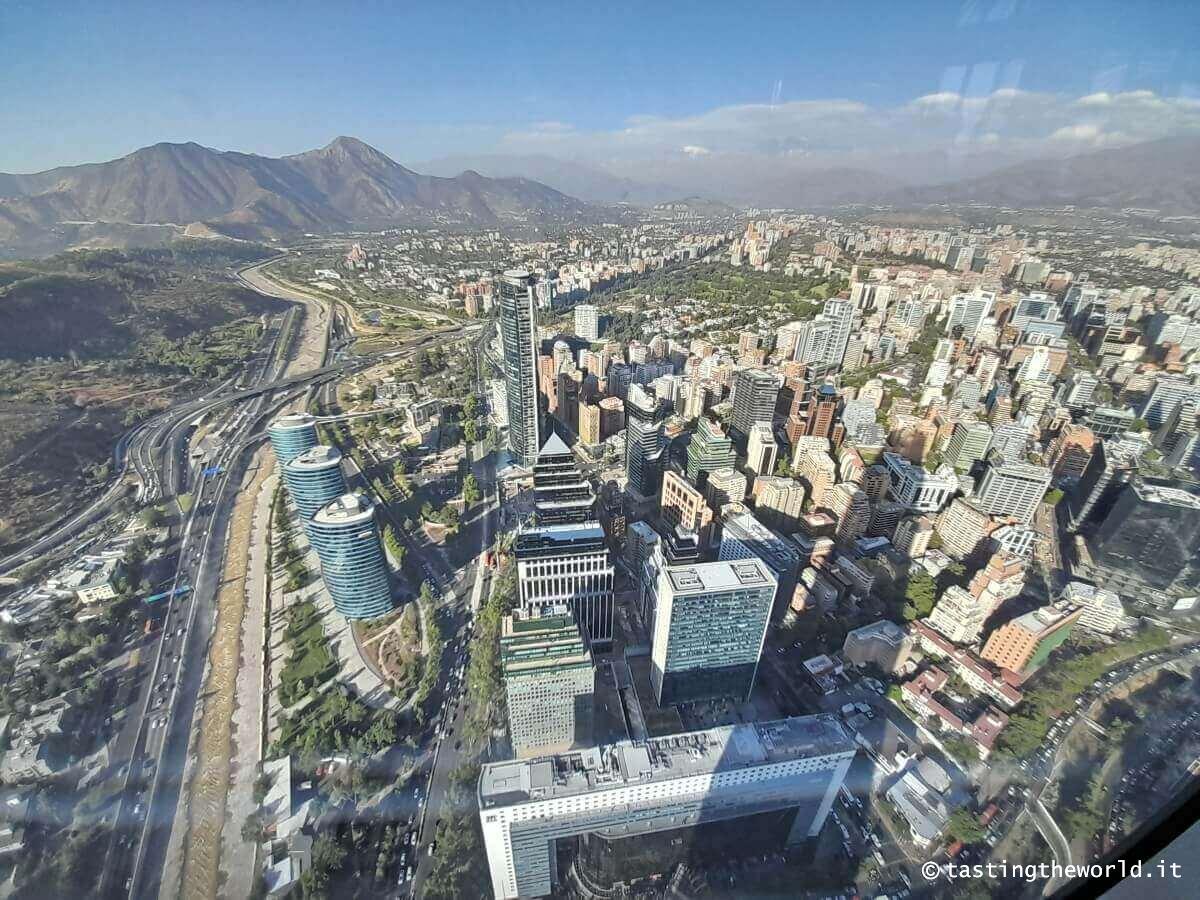 Vista di Santiago del Cile dallo Skyline Costanera